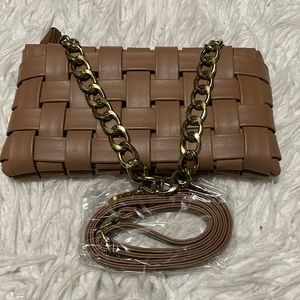 Brand new woven shoulder bag with strap and chain